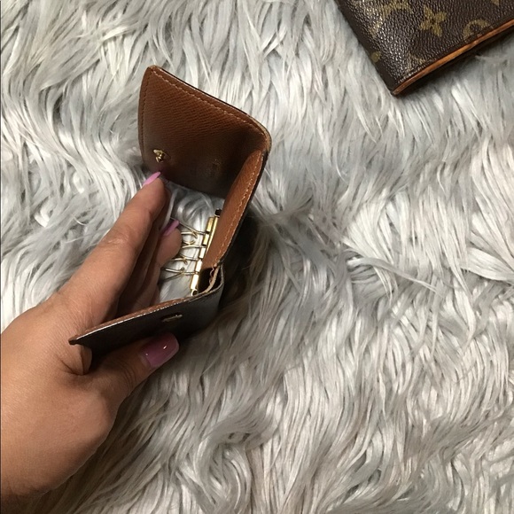 Auth Louis Vuitton 4-key Holder TH0032 - Picture 5 of 6